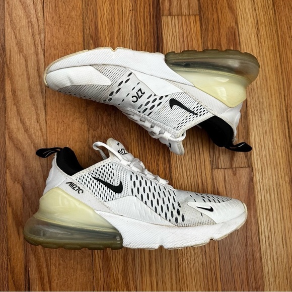Nike Air Max 270 Black and White Running Shoes Women’s Size 7.5
